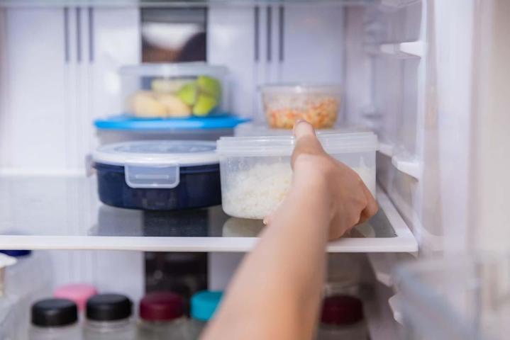 Mutfakta Güvenli Misiniz Toksik Tuzaklar: Mutfak Ürünlerindeki Plastikler Gerçekten Ne Yapıyor Plastiklerden Zehir Mi Yiyoruz İşte Detaylar