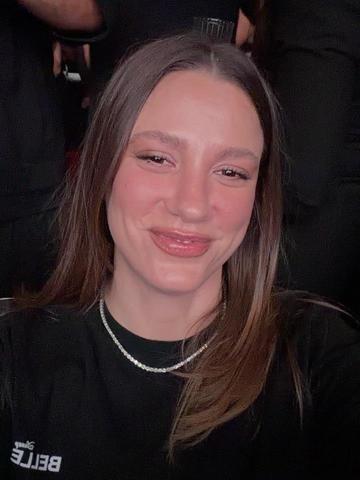 Mert Demirin güzeller güzeli sevgilisi Serenay Sarıkaya ortalığı kasıp kavurdu AURANIN KİTABINI YAZAN KADIN