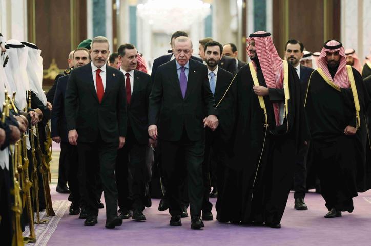 Türkiyenin hamlesi İsrailde birinci gündem Tel Avivde alarm zilleri...