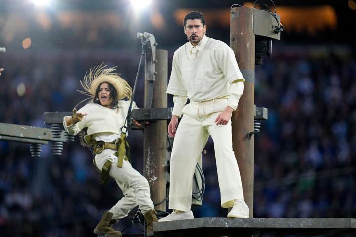 Bad Bunnynin Super Bowl şovu çok konuşuldu Trumptan tepki gecikmedi.... Gizemli rakamın anlamı ne
