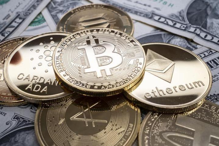 ABD verileri kriptoyu sarstı Bitcoin 67 bin dolara çekildi