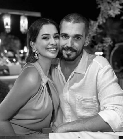 ÜNLÜ İSİMLERDEN 14 ŞUBAT SEVGİLİLER GÜNÜ PAYLAŞIMLARI Aralarında kimler yok ki Kenan Doğulu, Gökhan Özen, Hazal Kaya, Buse Terim...