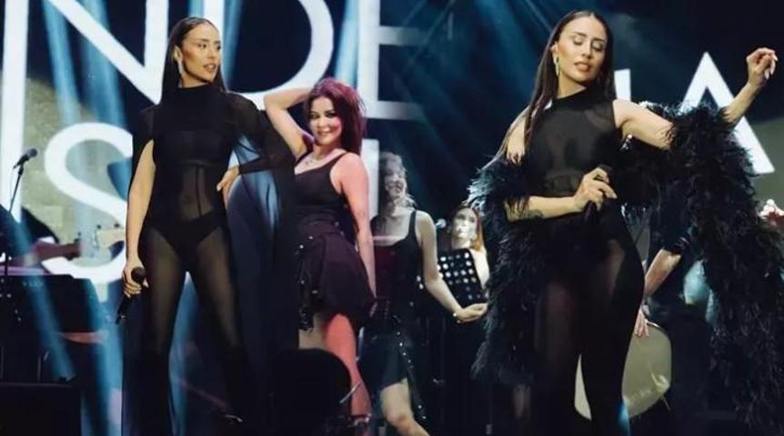 Hande Ünsal’dan Çarpıcı Sahne Tarzı ve Açıklamalar: Takılarım Neredeyse Bir Ev Değerinde