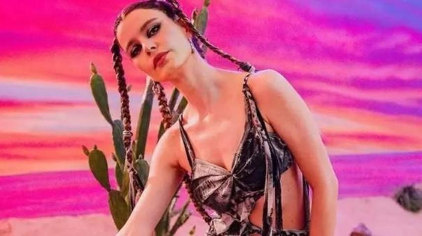 Beren Saatten Hızlı Giriş CapitaliZoo YouTube Trendlerinde İlk 5te