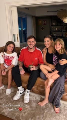 Galatasarayın yıldızı Mauro Icardi ile kardeşi küs mü Sosyal medya karıştı Wanda Nara detayı şoke etti