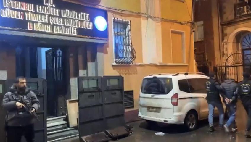 Polisin dikkatinden kaçmadı Yapay zekayla kimliğini değiştirdi, eşinin dövmesi ele verdi
