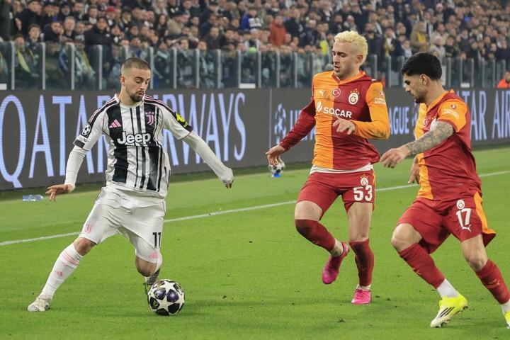 İtalyan basını, Galatasarayın zaferini manşetlere böyle taşıdı: Acı verici