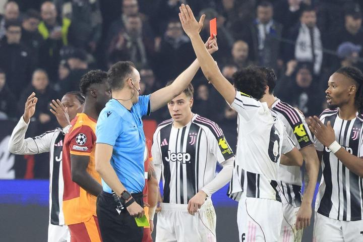 İtalyan basını, Galatasarayın zaferini manşetlere böyle taşıdı: Acı verici