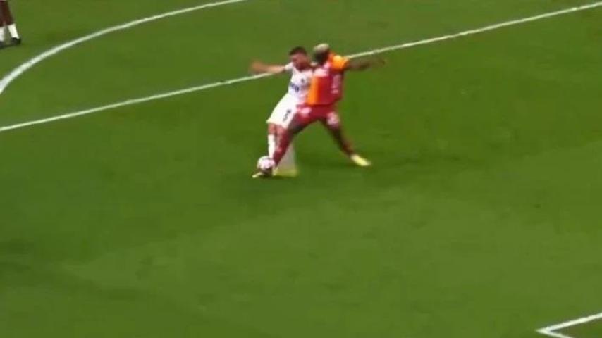 Nihat Kahveci, Galatasaraylı Singonun pozisyonunu yorumladı: Net kırmızı kart