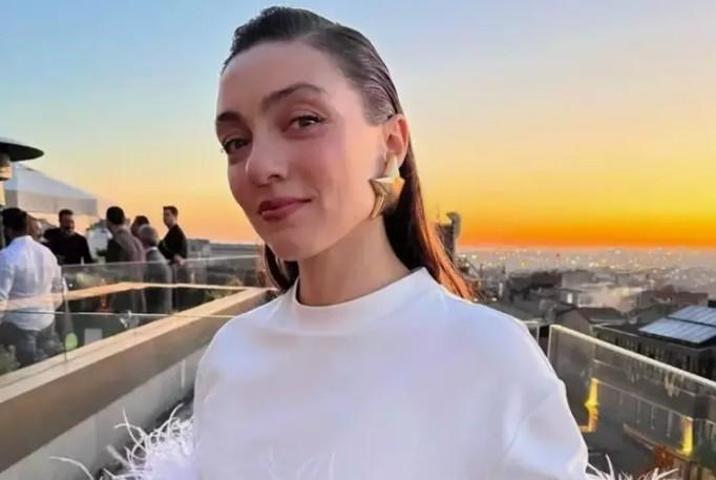 Merve Dizdardan Cesur Oyunculuk İtirafı: Kendimi Ekstra Parçalayan Biriyim