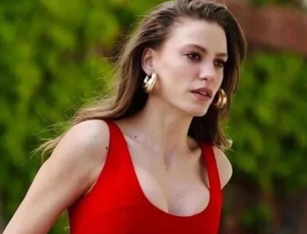 Mert Demirin güzeller güzeli sevgilisi Serenay Sarıkayadan o soruya bomba yanıt En büyük aşkım dedi, noktayı koydu
