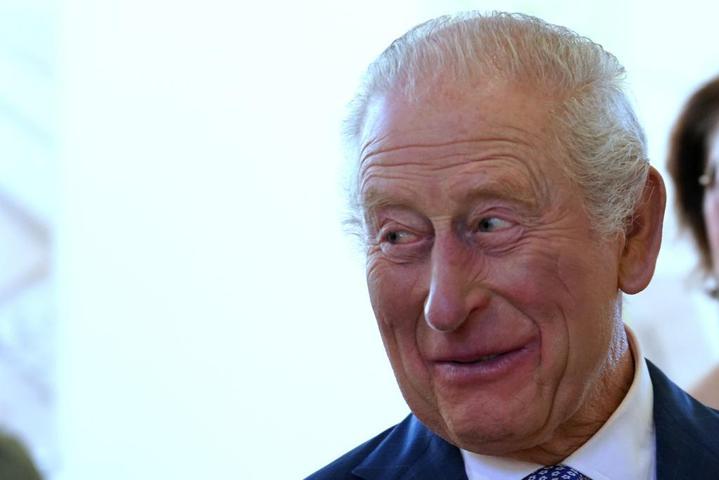 Manidar zamanlama... Trump’tan rest, Buckinghamdan duyuru geldi: 20 yıl sonra bir ilk ‘İptal et’ çağrıları gelirken Kral Charles kararını verdi…