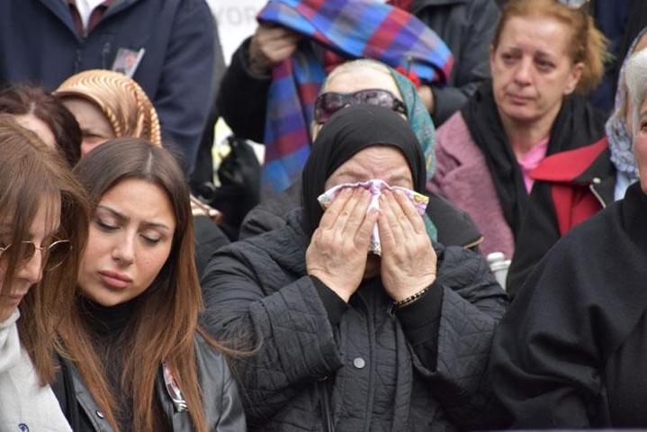 Kuzeyin Oğlunun vefatının 1. yılında mezarı başında anıldı Volkan Konakın ablası: Dünyanın bütün renkleri soldu