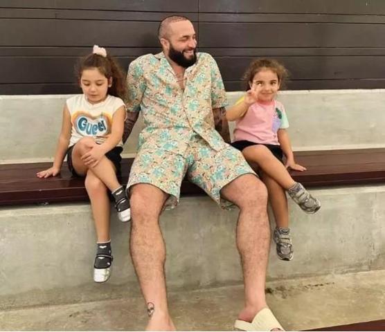 Berkay üçüncü kez baba oluyor Bebeğinin cinsiyetini ilk kez açıkladı