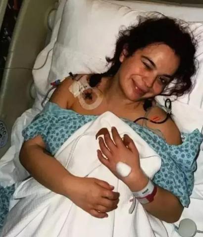 ‘Ölümden Döndüm’ Diyen Aslı Bekiroğlu, 7’nci Kez Ameliyat Olacak