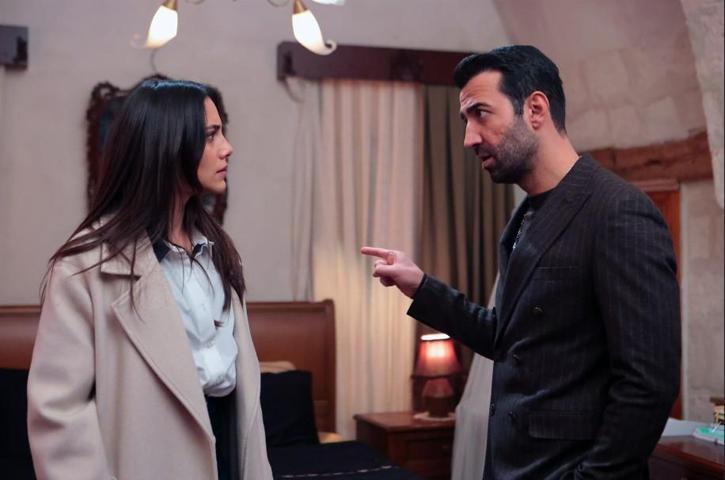 MERYEM, ALBORA KONAĞINDA
