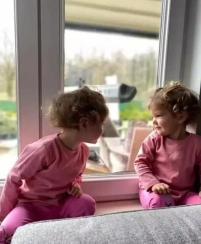 Pelin Akil ile Anıl Altan kızları için bir araya geldi ‘Siz büyüdükçe ben yeniden doğdum’
