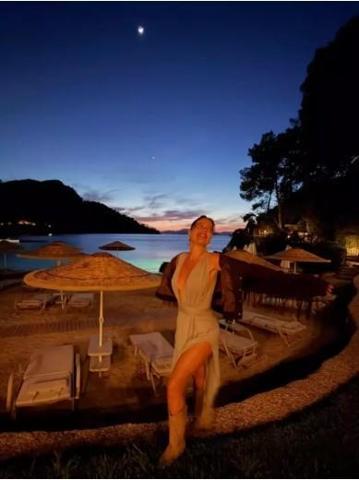 Pelin Akil’den doğum günü sonrası Fethiye kaçamağı Tatil pozları kısa sürede gündem oldu