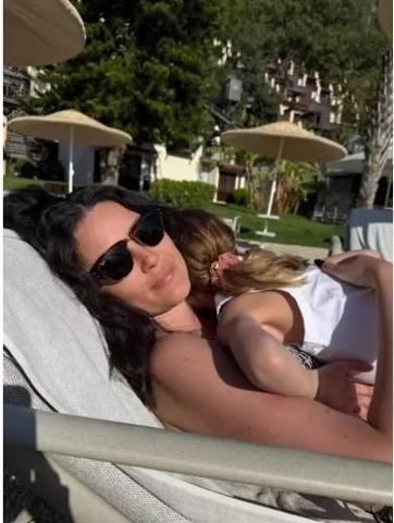 Pelin Akil’den doğum günü sonrası Fethiye kaçamağı Tatil pozları kısa sürede gündem oldu