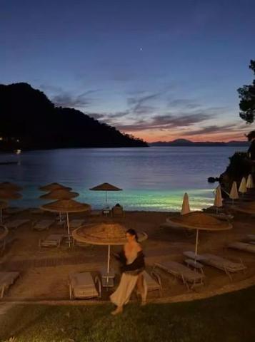 Pelin Akil’den doğum günü sonrası Fethiye kaçamağı Tatil pozları kısa sürede gündem oldu