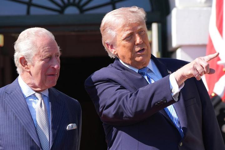 Trump, Kral Charles’a ne dedi Dudak okuma uzmanları iş başında: Putin’den bahsetti…