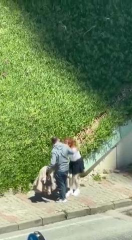 Yol ortasında şoke eden görüntü: Tartıştığı kadını yumruklamıştı