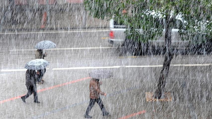 Hafta sonu hava nasıl olacak Meteoroloji il il uyardı: Soğuk, sağanak, don...