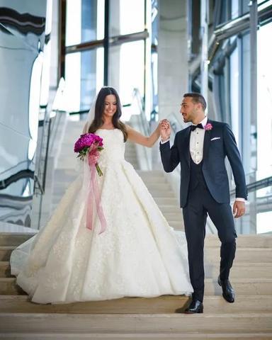 “Kraliçem” diyerek aşkını ilan etti Cenk Tosun’dan 10. yıl dönümünde romantik paylaşım: “Sana minnettarım”