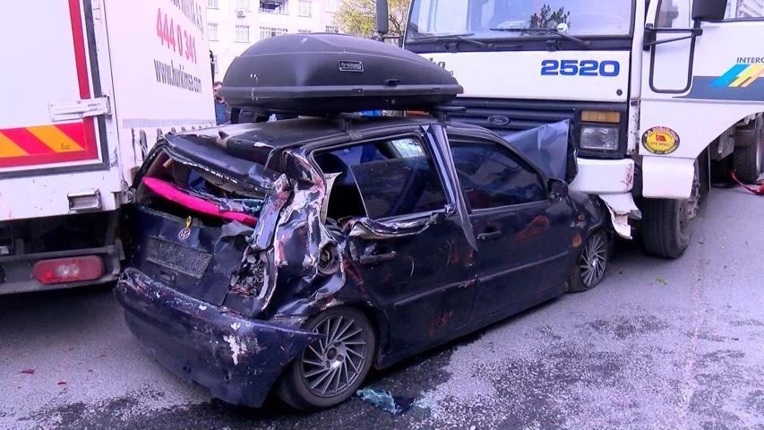 Park halindeyken sürüklenen kamyon 8 araca çarptı