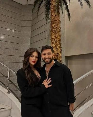 Eda Sakız ve Burak Bulut Boşanıyor mu Sanal Medya Detayı Kafaları Karıştırdı