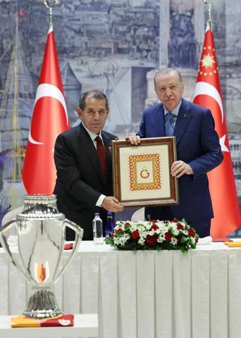 Cumhurbaşkanı Erdoğan, şampiyon Galatasaray’ı kabul etti