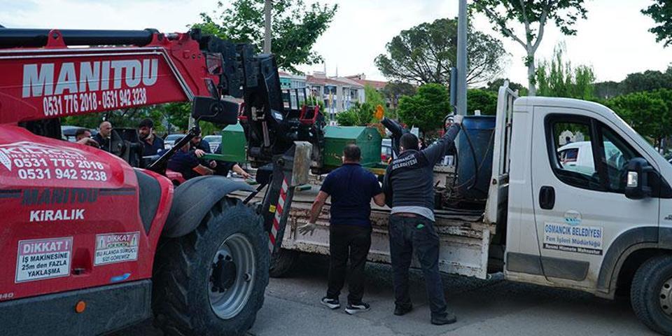 Yalnız Yaşayan 250 Kiloluk Adam Ölü Bulundu, Cenazesi Forkliftle Taşındı
