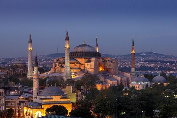 ANTALYA BAYRAM NAMAZI SAATİ 2026 - Kurban Bayramı Antalya Bayram Namazı Ne Zaman ve Saat Kaçta Kılınacak Diyanet Bayram Namazı Vakti