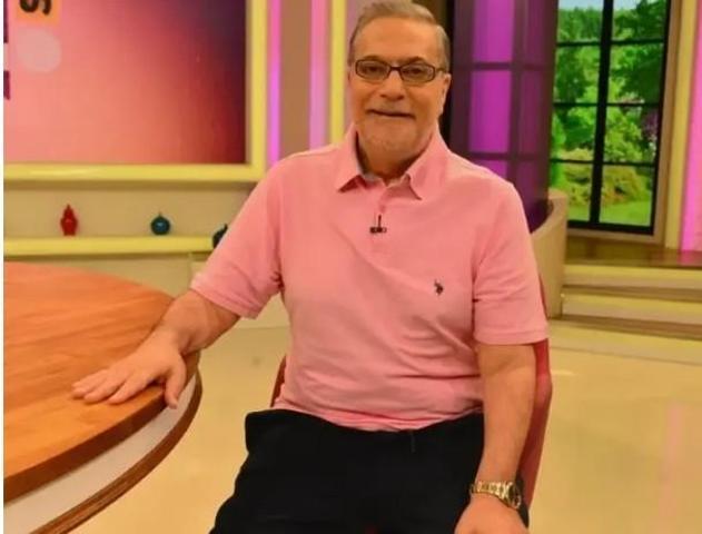 Mehmet Ali Erbille aşk yaşadığı iddia edilmişti Kendimden Midem Bulanıyor, Evi Terk Ettim