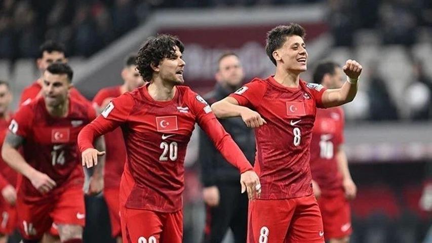 MİLLİ MAÇ CANLI İZLE: Dünya Kupası Türkiye Paraguay Maçı TRT 1 Şifresiz Canlı Yayın Bizim Çocuklar Kader Maçında