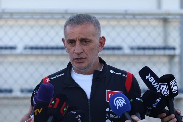 İbrahim Hacıosmanoğlundan Montella sözleri: Yolda bulduklarımızla asla değişmeyiz