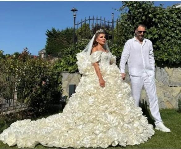 Nuray Sayarı’dan yürek yakan haber İkiz bebeklerini kaybetti