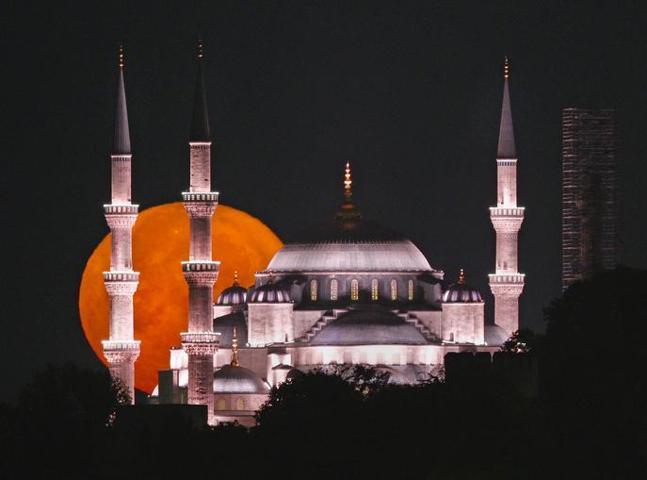 AŞURE GÜNÜ İBADETLERİ: Aşure Günü’nde Hangi Dualar Okunur Yapılacak İbadetler, Okunacak Dualar ve Sureler Neler