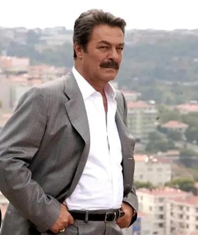 BİR DEVRİN SONU Yeşilçamın Unutulmaz Jönü Kadir İnanır Hayatını Kaybetti: Öldüğümde her evden bir cenaze kalkacak