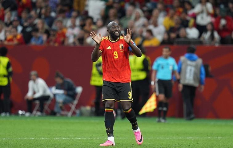 Fenerbahçe, Romelu Lukaku transferini beklenenin çok altında tamamladı