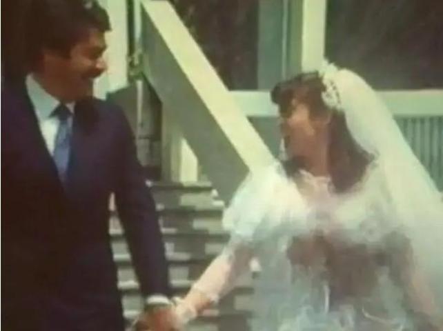 Çoğu kişi bu olayı bilmiyor Seneler Önce Kadir İnanır Hülya Avşarı ölümden kurtarmış