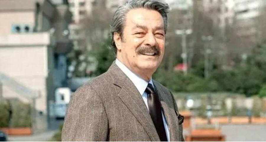 Çoğu kişi bu olayı bilmiyor Seneler Önce Kadir İnanır Hülya Avşarı ölümden kurtarmış