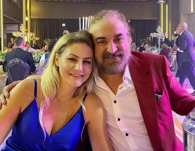 Selma Konaktan Yürek Yakan İtiraf: Volkan Konakın Ölümünün Ardından İlk Kez Anlattı “Cenazesini Bir Ay Önce Rüyamda Gördüm”