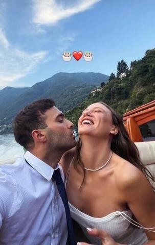 Serenay Sarıkaya 34 yaşında Mert Demir aşka geldi Sevgilisinin doğum gününü bakın nasıl kutladı...