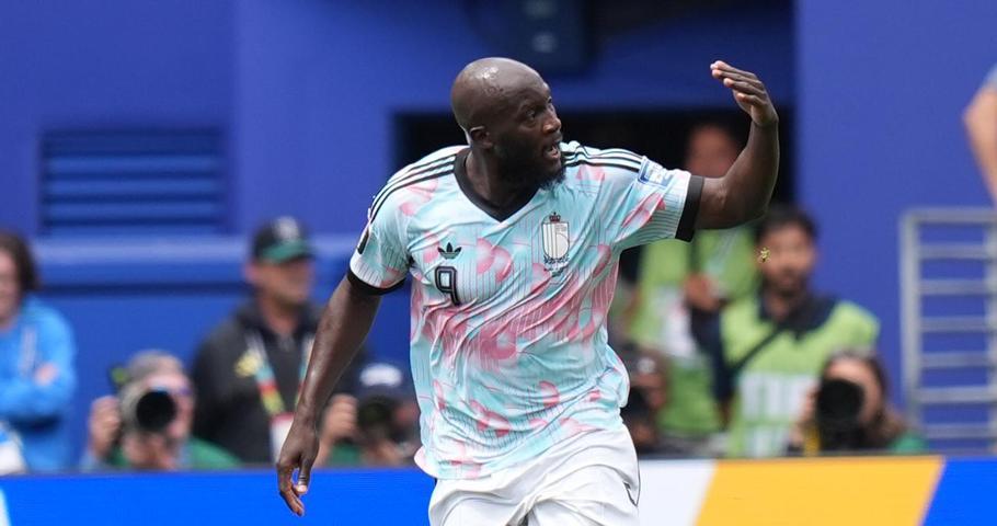 Fenerbahçe Lukaku ile anlaştı Napoliden teklife cevap...