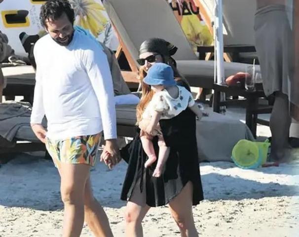 Ünlüler Bodrum ve Çeşme’de tatil sezonunu açtı