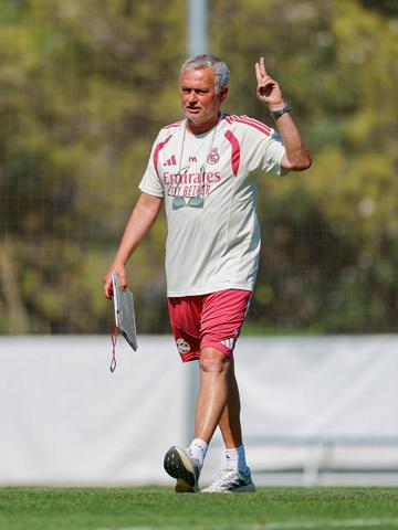 Arda Güler’e Mourinho şoku: Orta saha ‘Baş ağrısı’ oldu