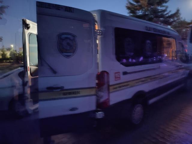 Mezarlıkta dehşet dolu anlar Aynı aileden 3 kişi öldü