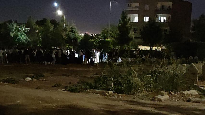 Mezarlıkta dehşet dolu anlar Aynı aileden 3 kişi öldü