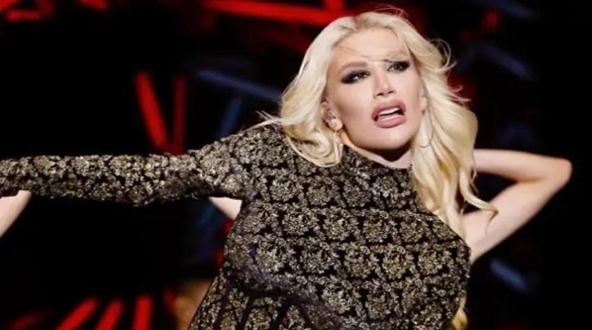 İrem Derici’nin çenesindeki şişlik gündem oldu Dolgu sanıldı, gerçek ortaya çıktı